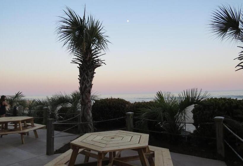 استراحتگاه Sands Ocean Club