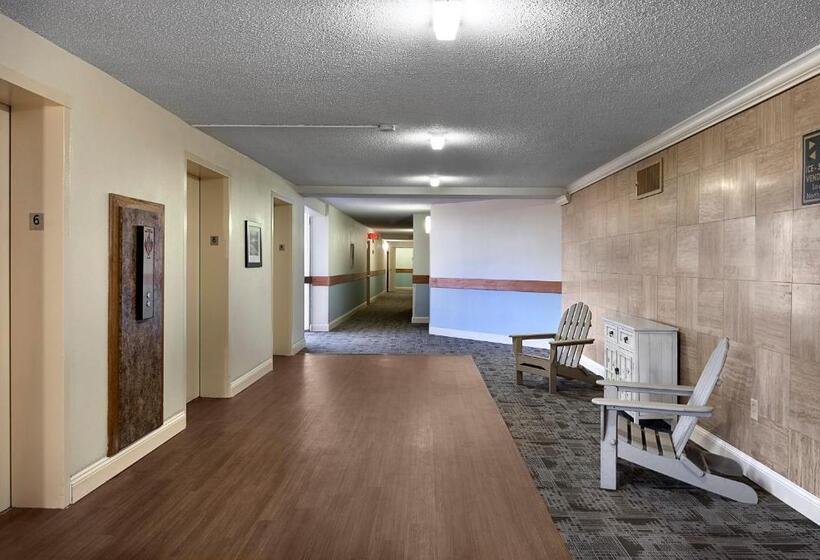 استراحتگاه Sands Ocean Club