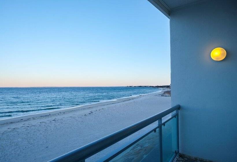 Sea Crest Beach Resort