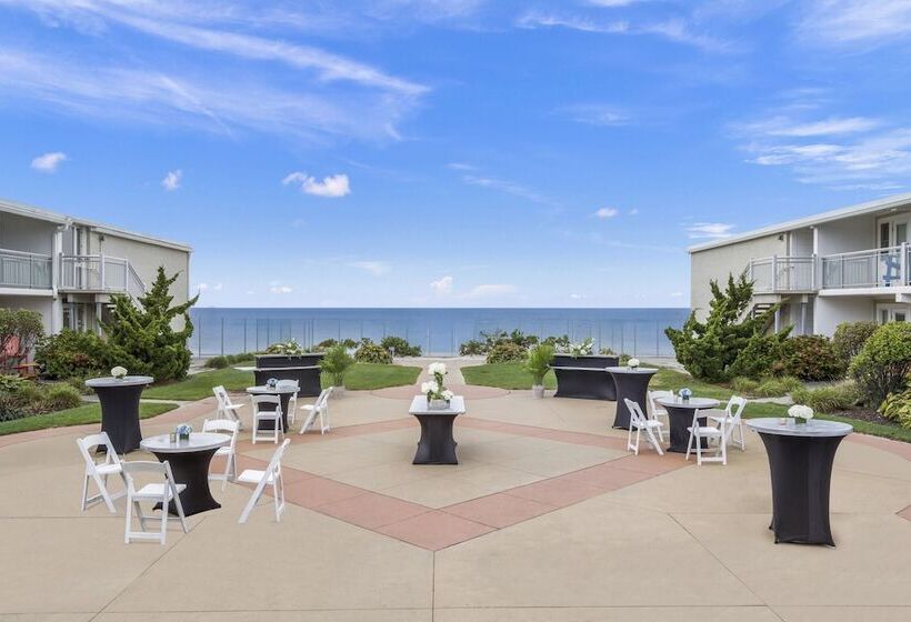 Sea Crest Beach Resort