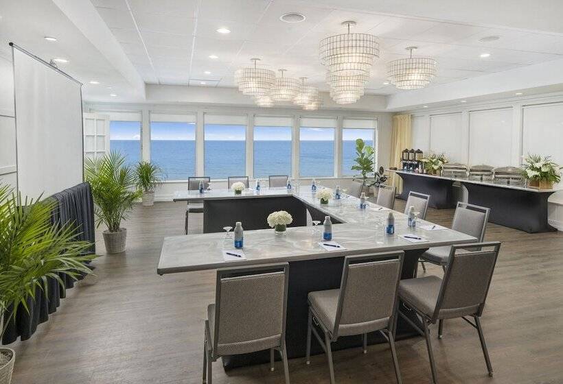 Sea Crest Beach Resort