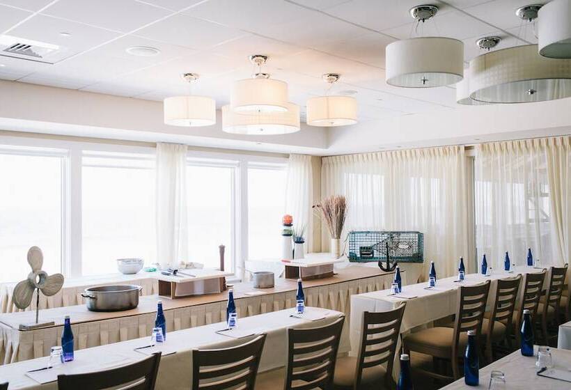 Sea Crest Beach Resort