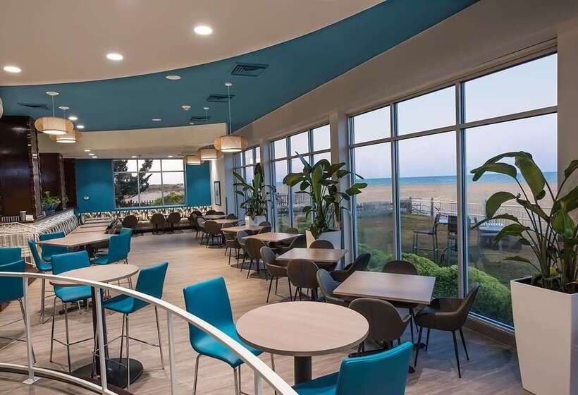 استراحتگاه Wyndham Virginia Beach Oceanfront