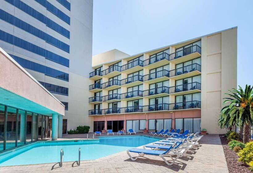 استراحتگاه Wyndham Virginia Beach Oceanfront