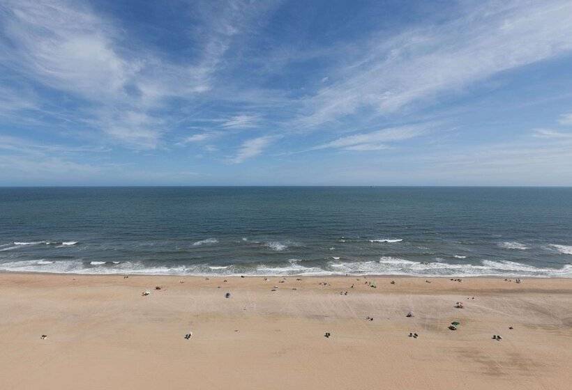 استراحتگاه Wyndham Virginia Beach Oceanfront