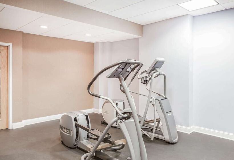 استراحتگاه Wyndham Virginia Beach Oceanfront