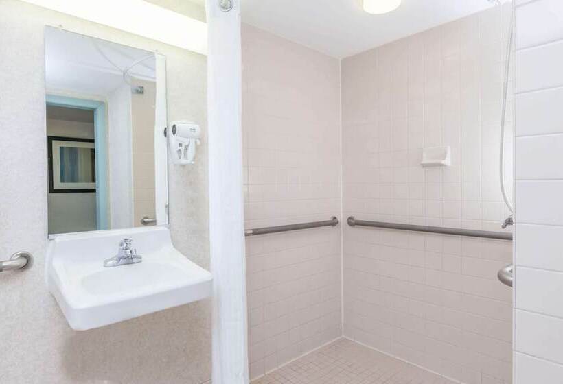 استراحتگاه Wyndham Virginia Beach Oceanfront