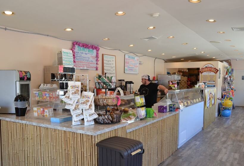 Royal Hawaiian Motel