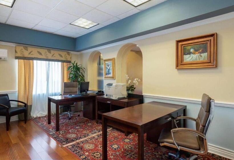 Safety Harbor Resort & Spa Trademark Collection By Wyndham