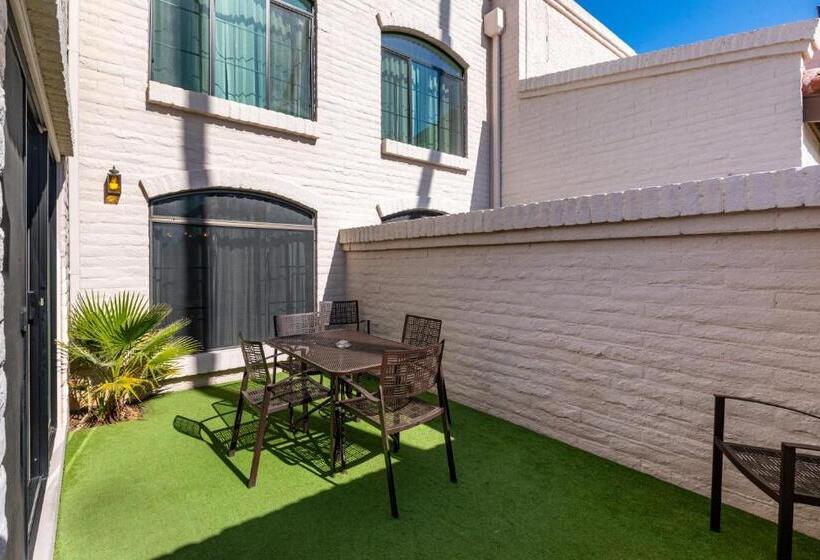 Scottsdale Camelback Resort