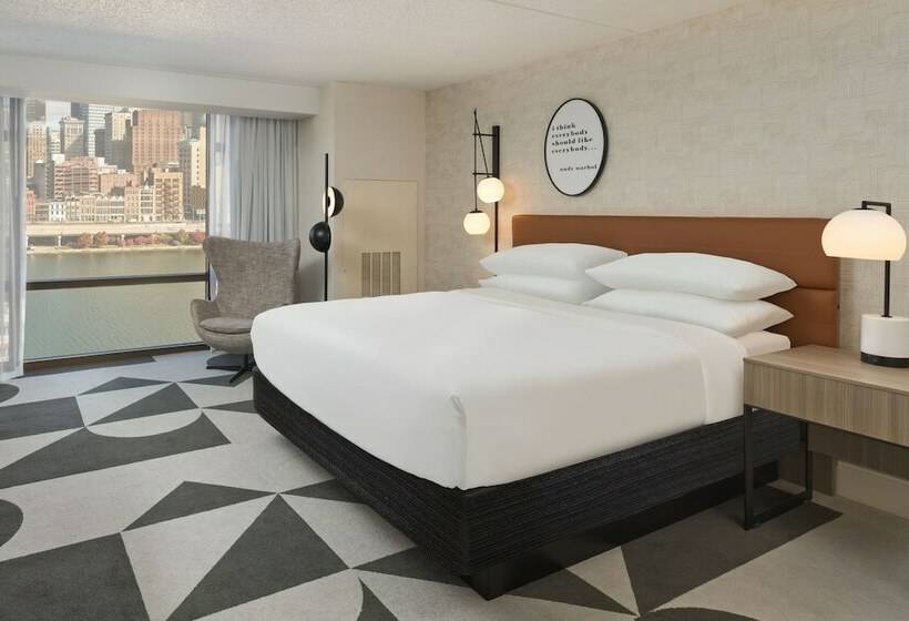 Sheraton Pittsburgh Hotel At Station Square
