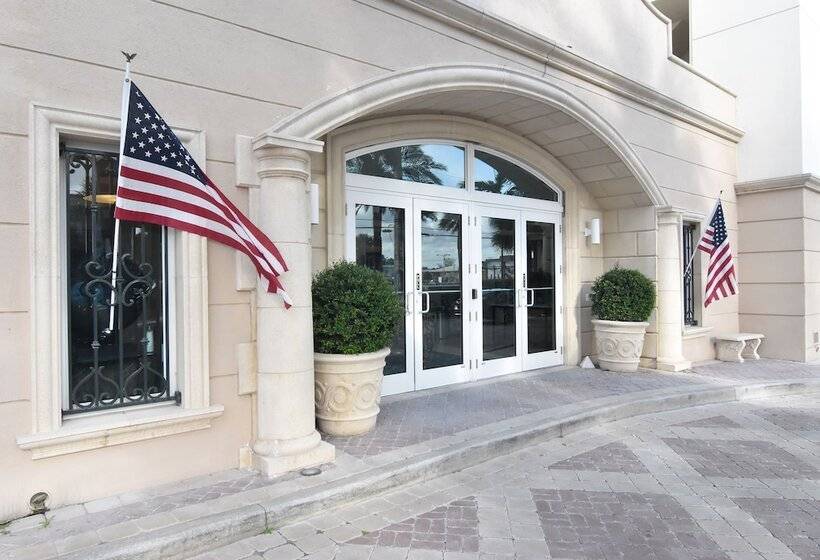 The Sea Lord Hotel & Suites