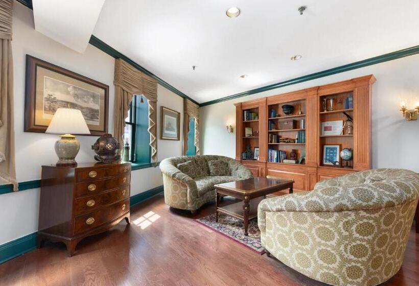 Admiral Fell Inn Baltimore Harbor, Ascend Hotel Collection