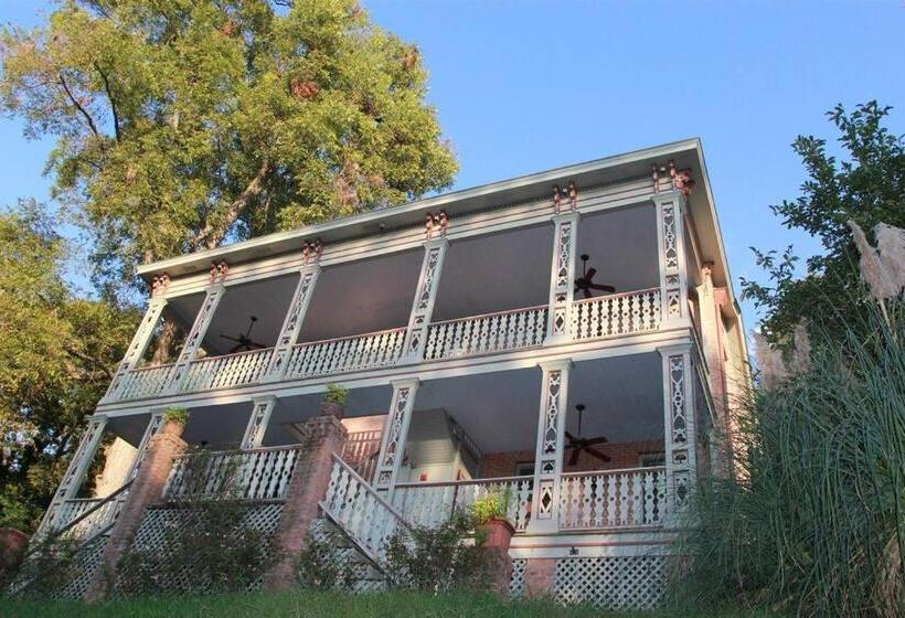 Corners Mansion Inn A Bed And Breakfast