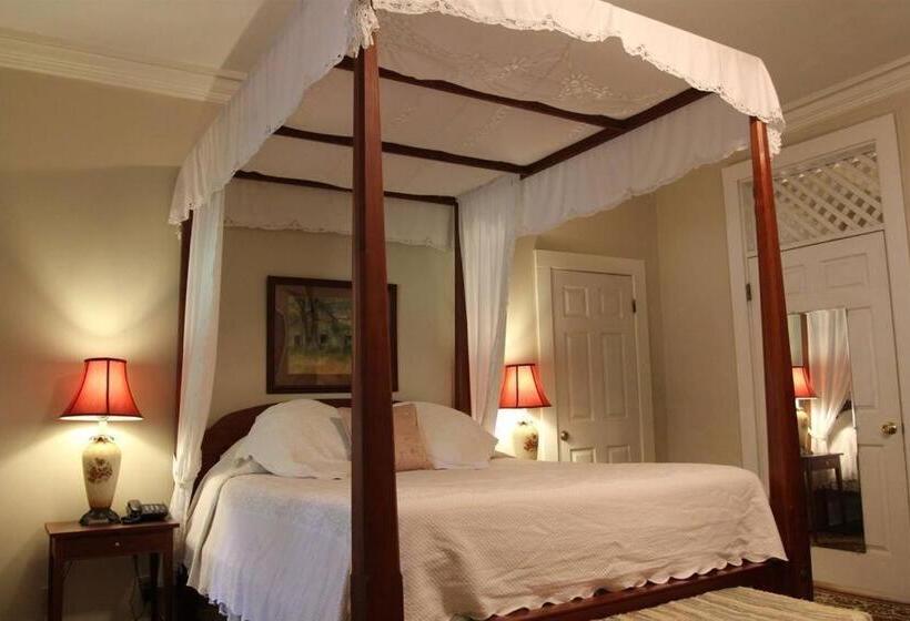 Corners Mansion Inn A Bed And Breakfast