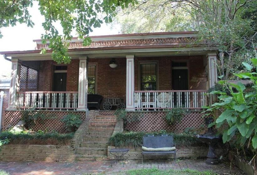 Corners Mansion Inn A Bed And Breakfast