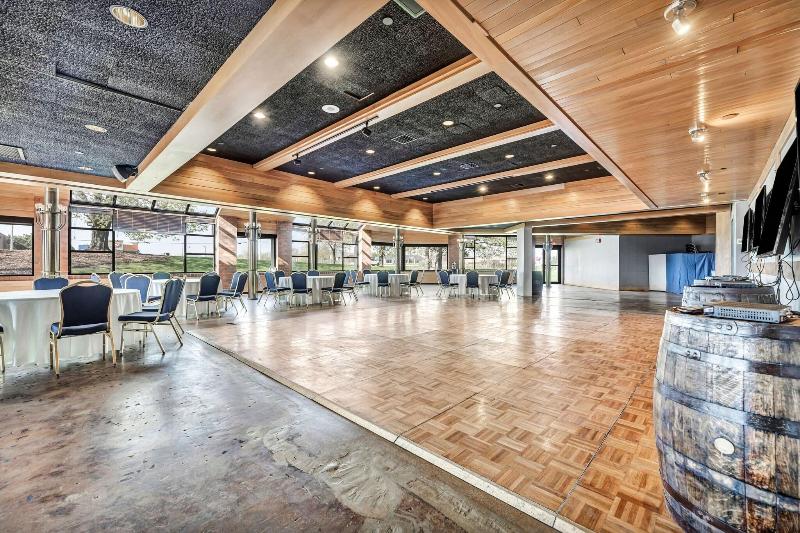 Delta Hotels By Marriott Mount Pleasant