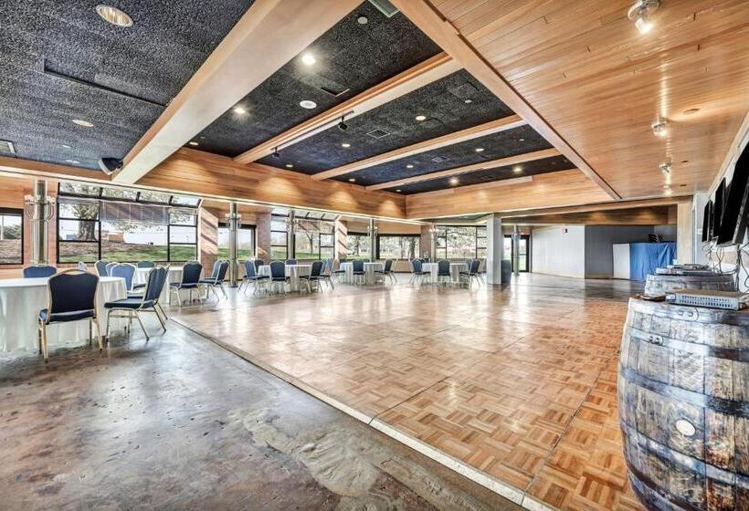 Delta Hotels By Marriott Mount Pleasant