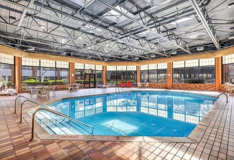 Delta Hotels By Marriott Mount Pleasant