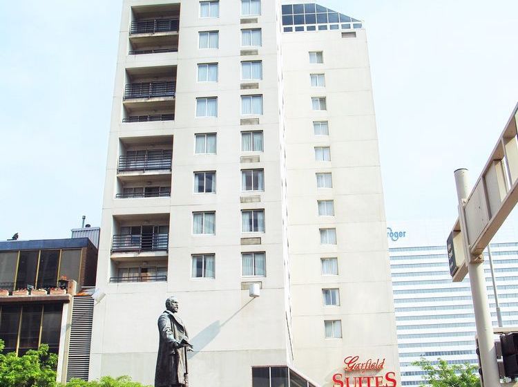 Garfield Suites Hotel