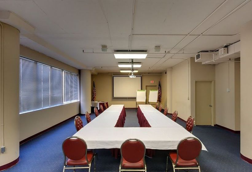 Garfield Suites Hotel