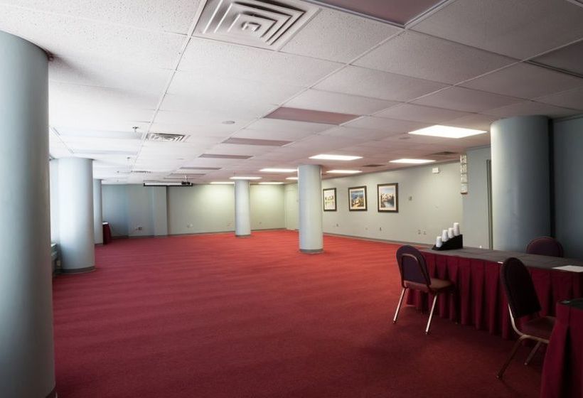 Garfield Suites Hotel