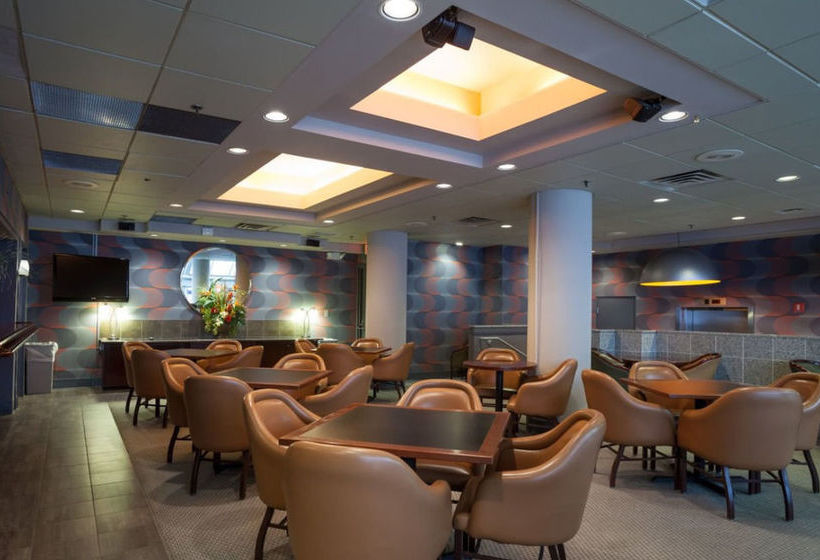 Garfield Suites Hotel