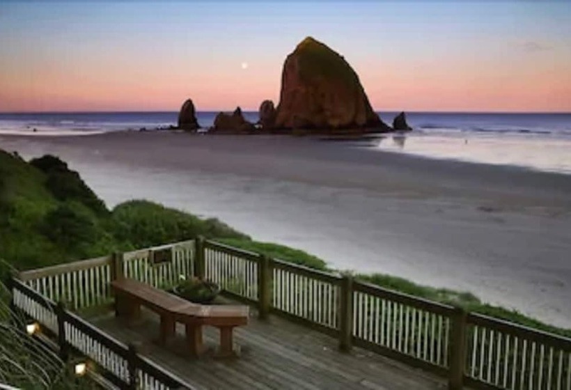 Hallmark Resort   Cannon Beach
