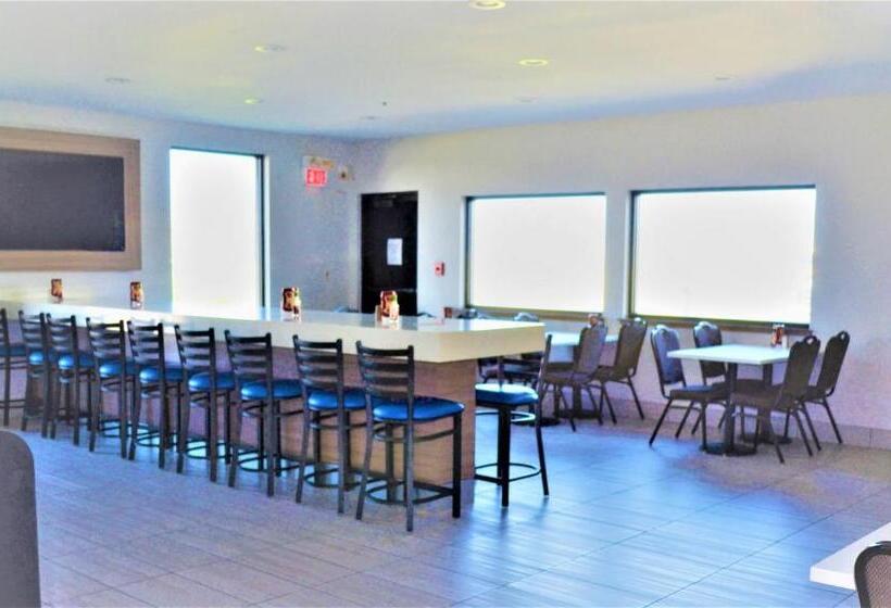 28 Boise Airport, Ascend Hotel Collection