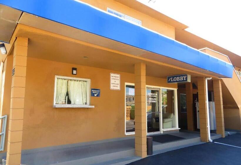 فندق American Inn Ontario