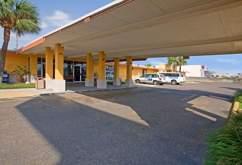 فندق Americas Best Value Inn Laredo