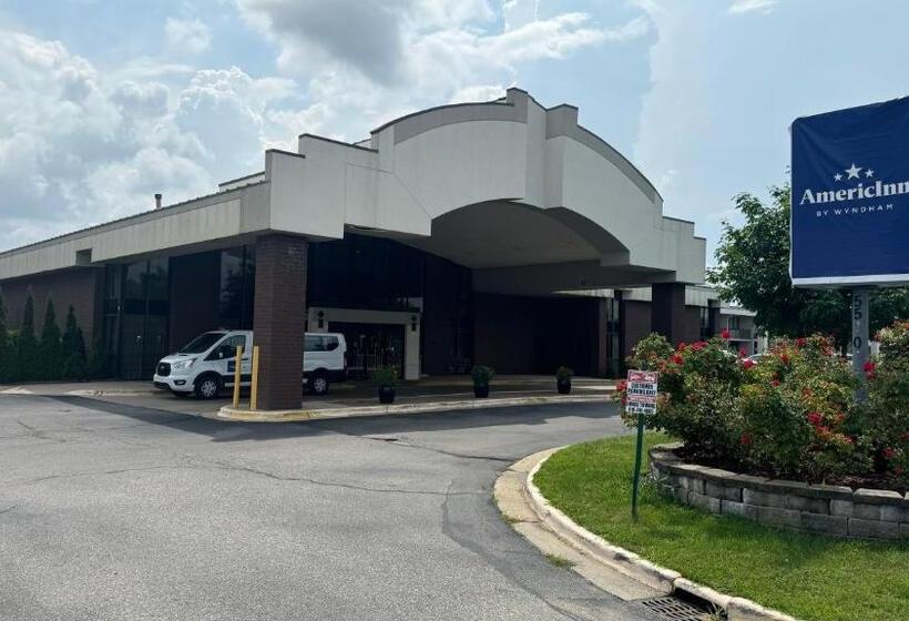 هتل Americinn By Wyndham Grand Rapids Airport North