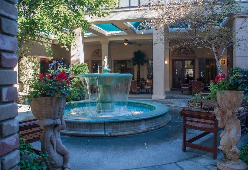 فندق Anaheim Majestic Garden