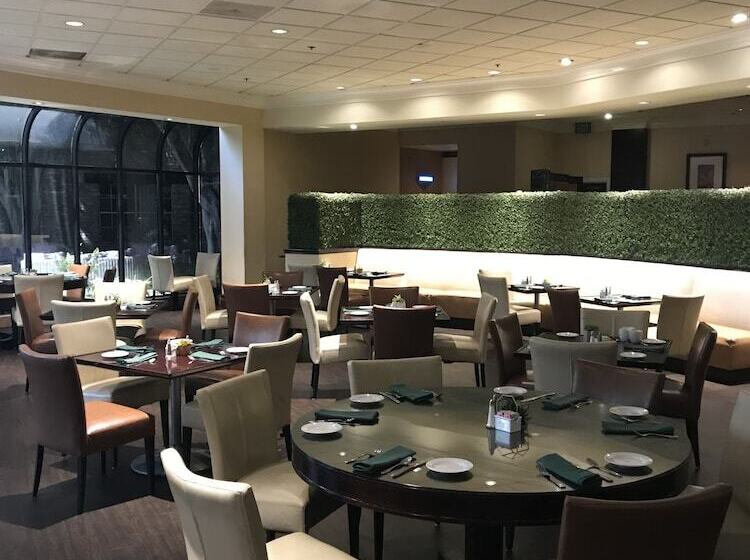 فندق Anaheim Majestic Garden