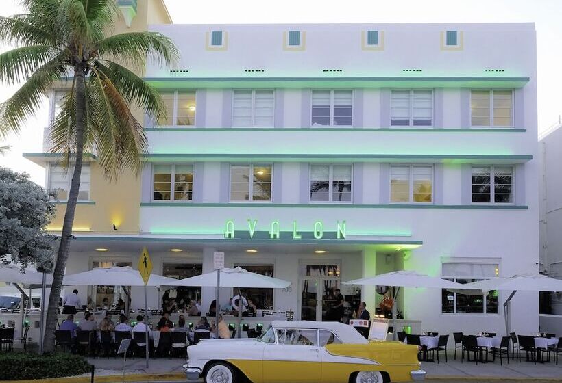 Hotel Avalon