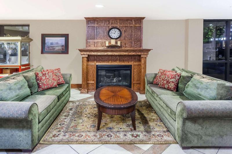 ホテル Baymont By Wyndham Elkhart