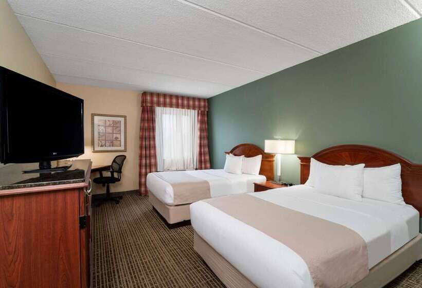 ホテル Baymont By Wyndham Knoxville/cedar Bluff