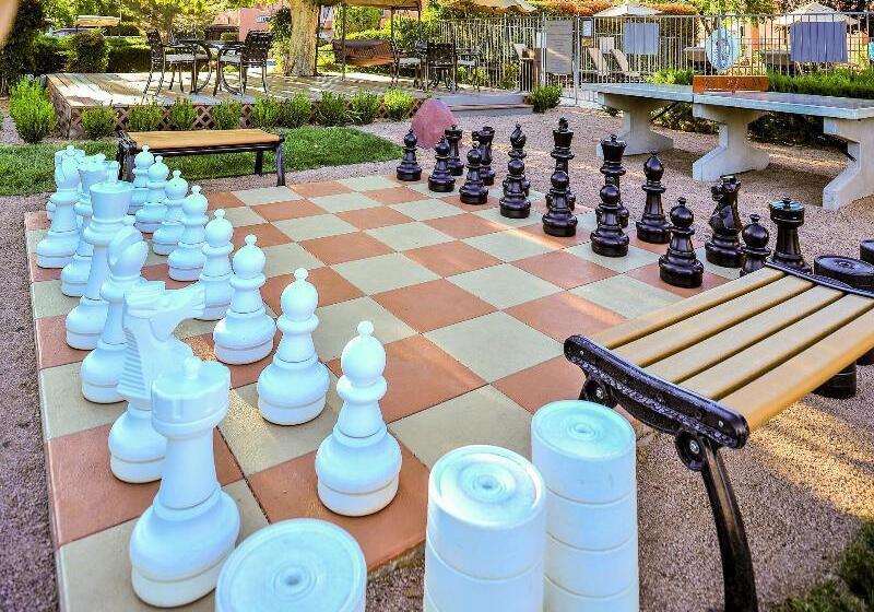 هتل Bell Rock Inn