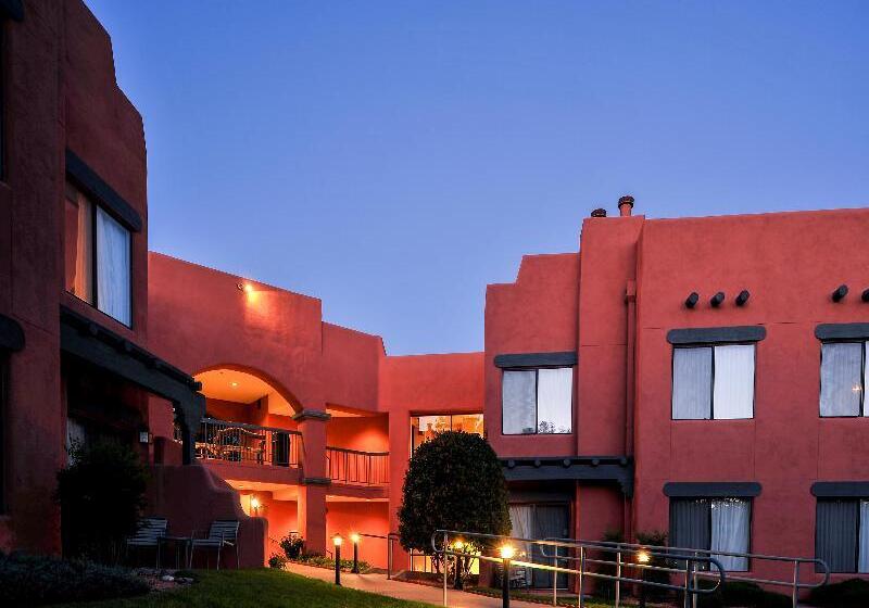 هتل Bell Rock Inn