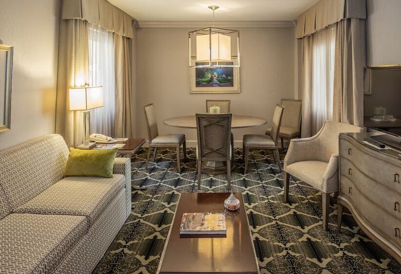 בית מלון כפרי Bell Tower