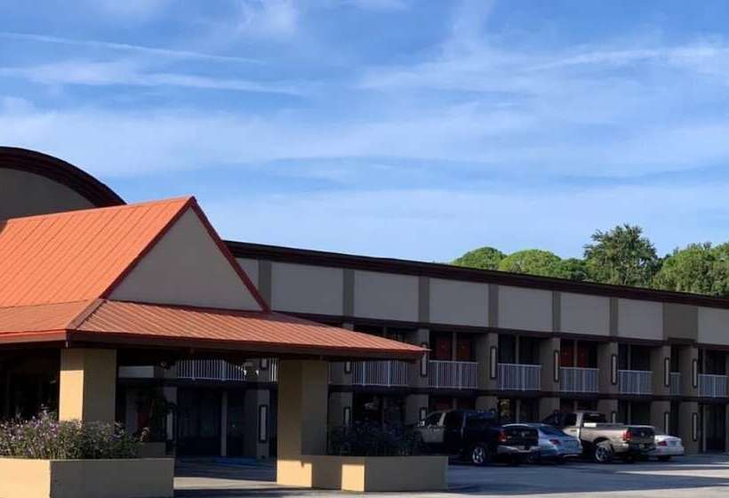 فندق Rodeway Inn