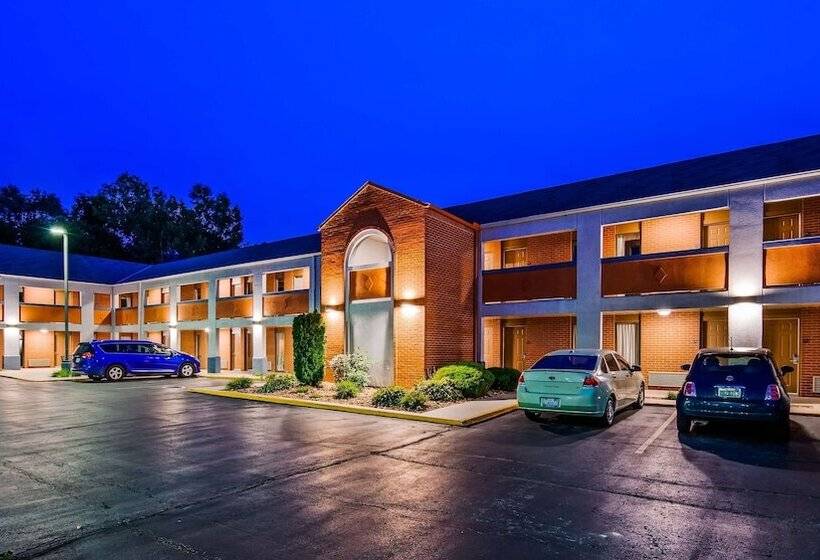 فندق Surestay By Best Western Kansas City Country Inn North