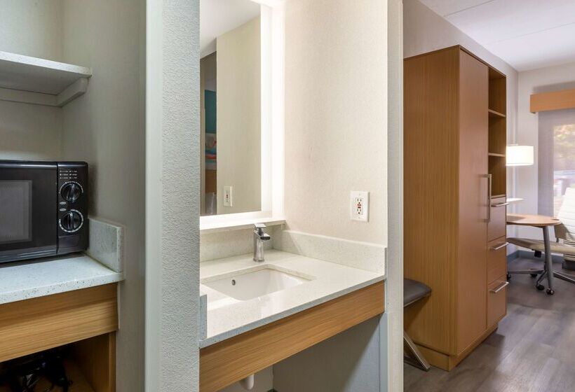 Best Western Plus Executive Hotel Richmond