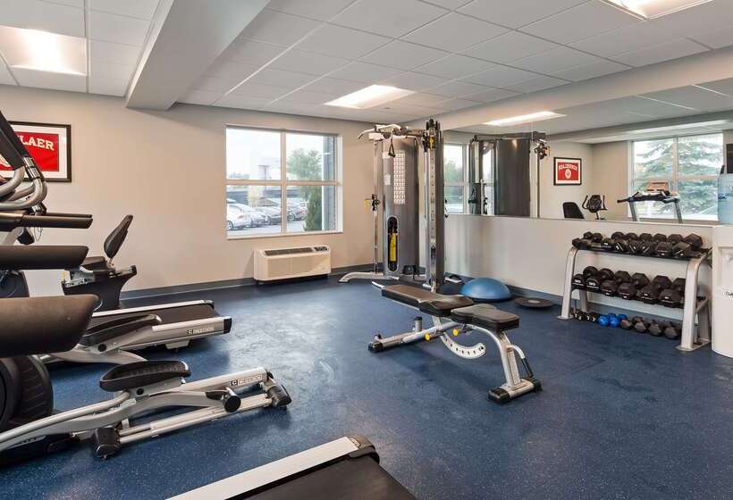 호텔 Best Western Plus Franklin Square Inn