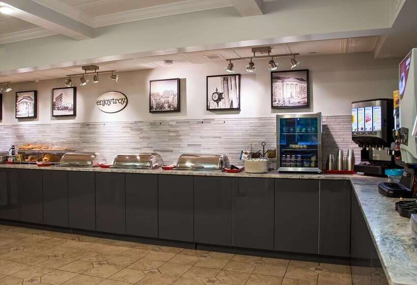 호텔 Best Western Plus Franklin Square Inn