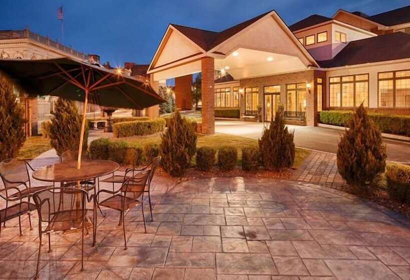 호텔 Best Western Plus Franklin Square Inn