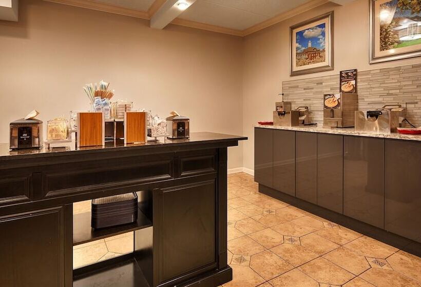 호텔 Best Western Plus Franklin Square Inn