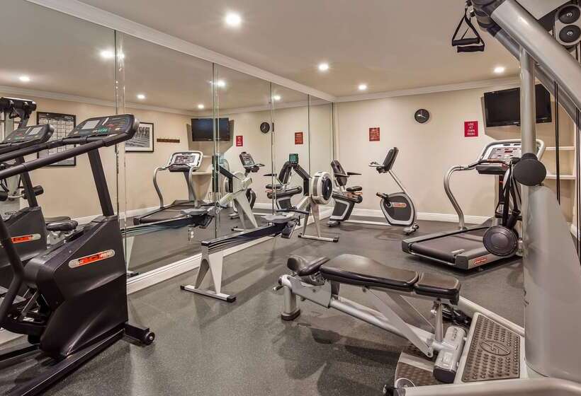 فندق Best Western Plus Orange County Airport North