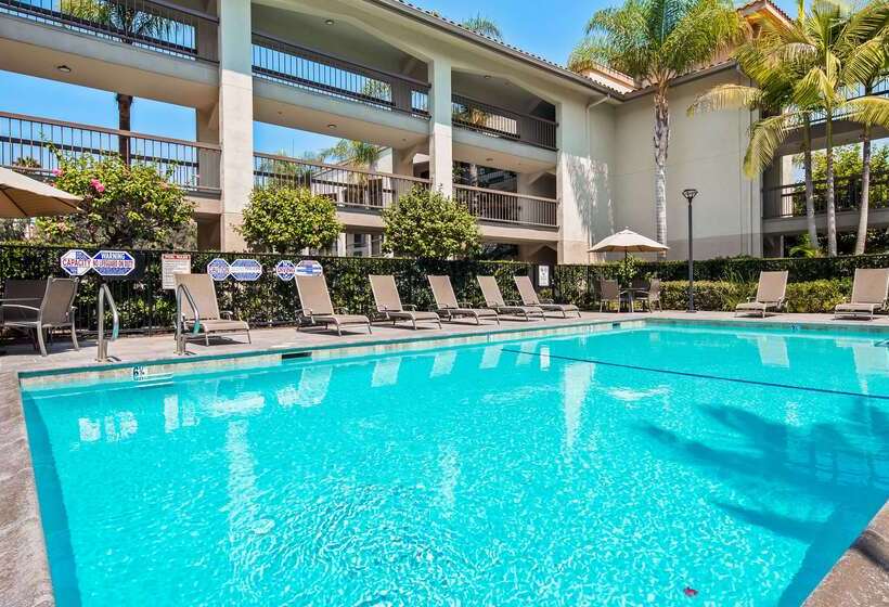 فندق Best Western Plus Orange County Airport North