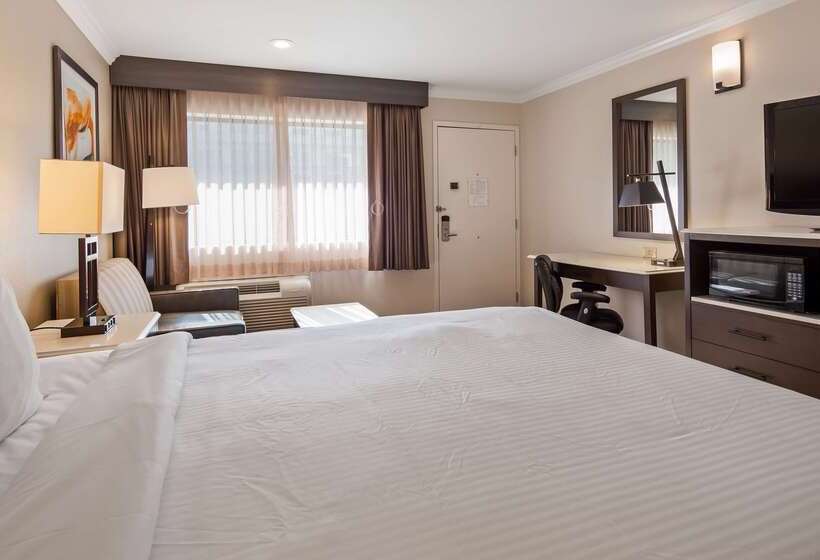 فندق Best Western Plus Orange County Airport North
